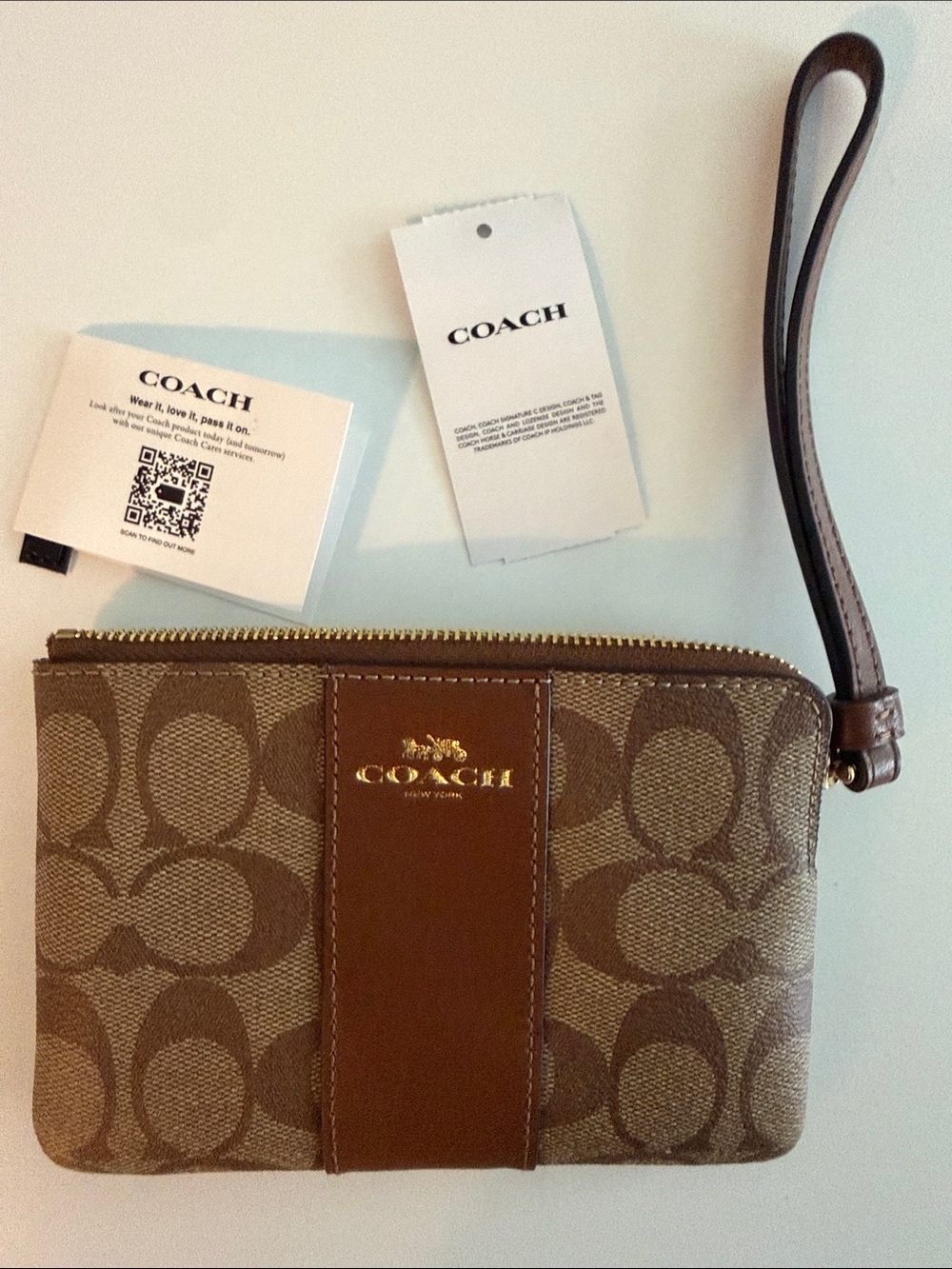Coach Brown Signature Canvas Wristlet with Leather Trim Zip - Picture 2 of 3